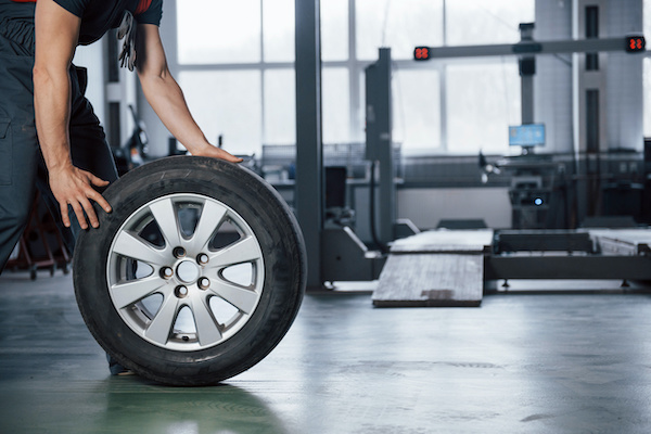 5 Signs You Need New Tires